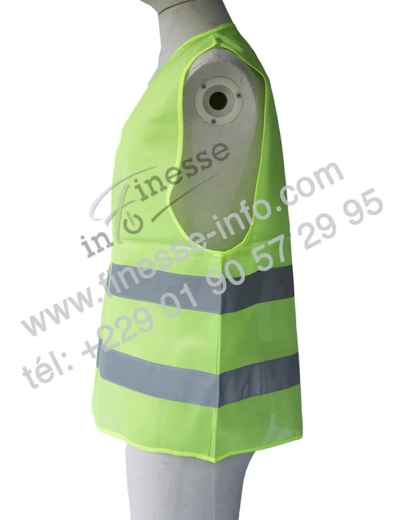GL00040_Gilet 1001_BN vert fluo manequin(vu de côté).webp